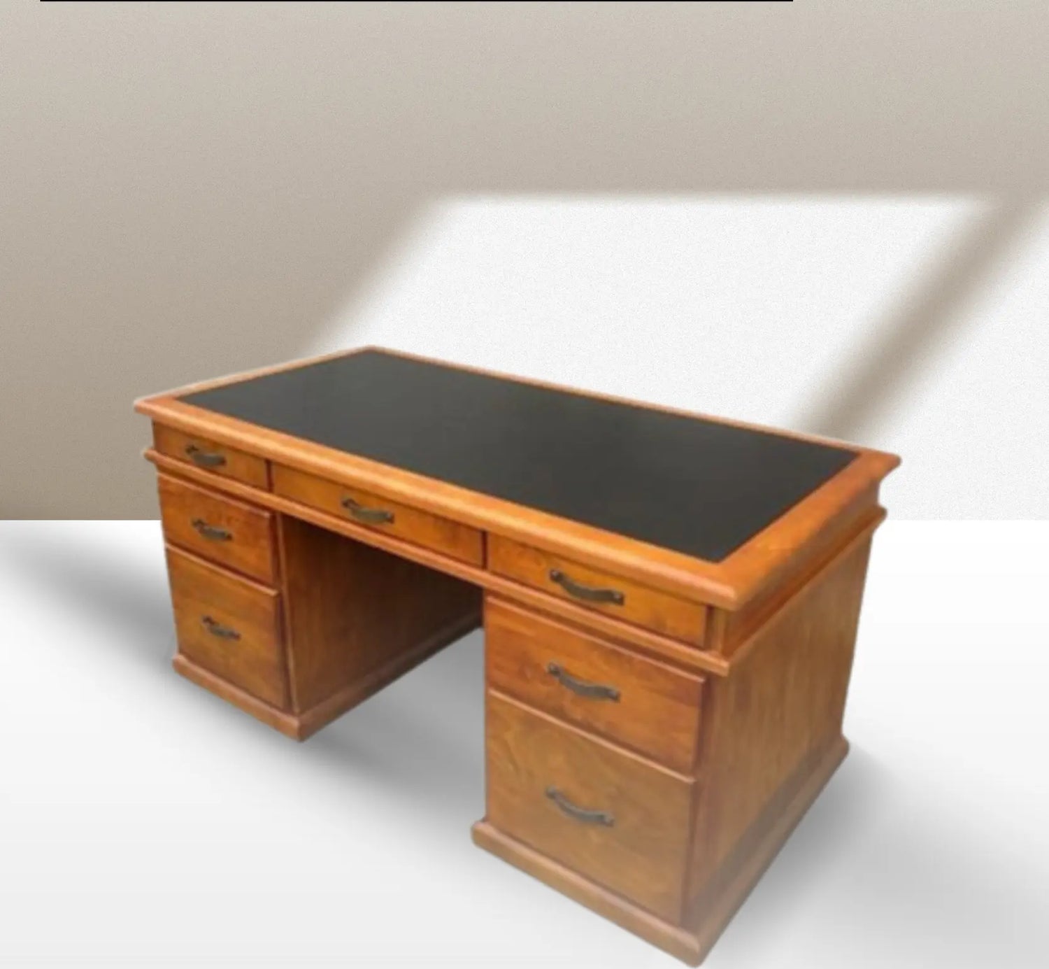 Tables & Desks
